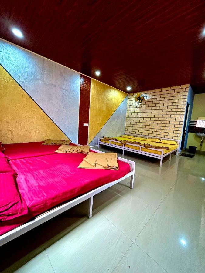 Dandeli Goldfinch Resort Kültér fotó